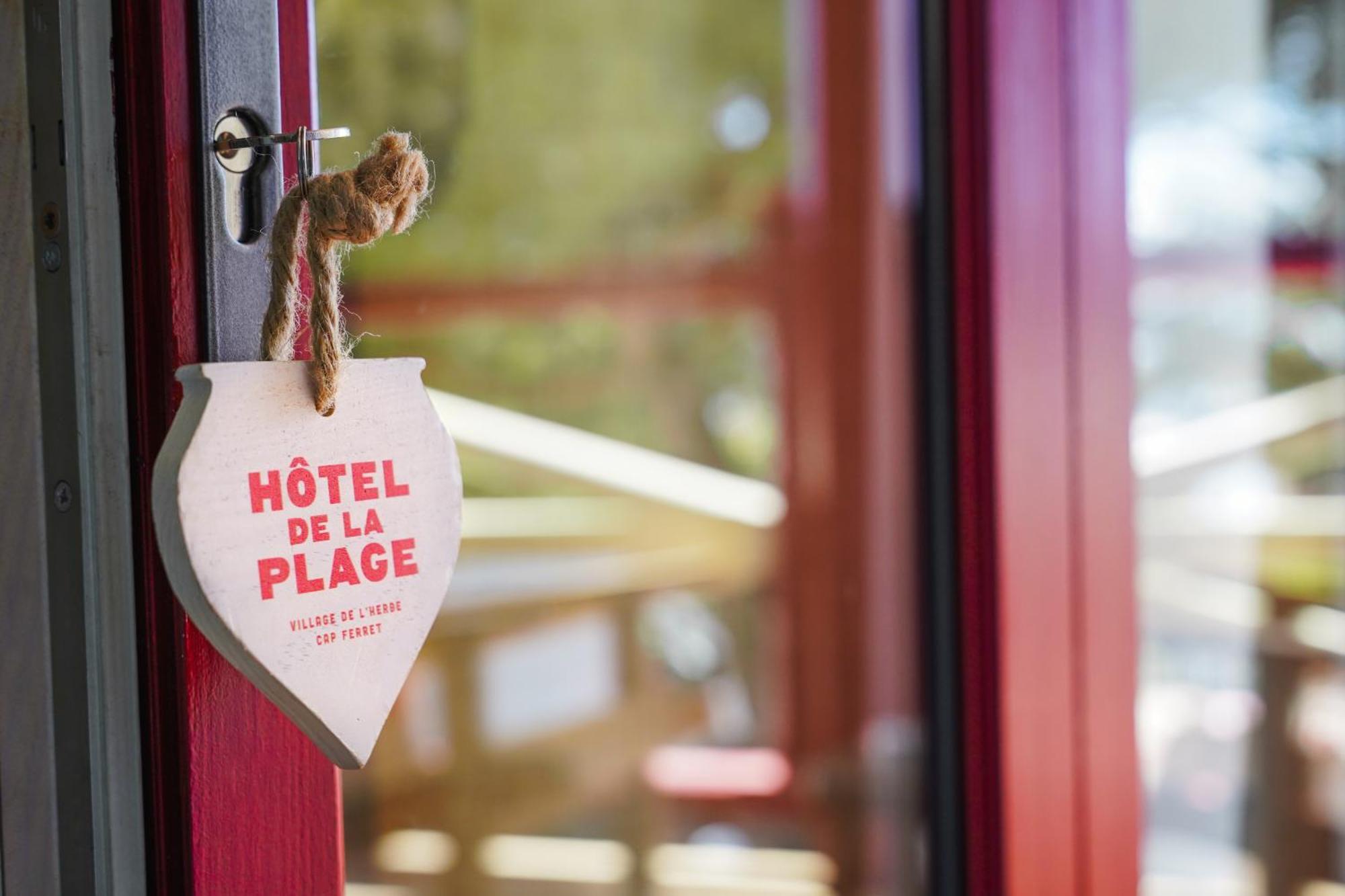 Hotel De La Plage เลเฌอ-แกป-เฟร์เร ภายนอก รูปภาพ