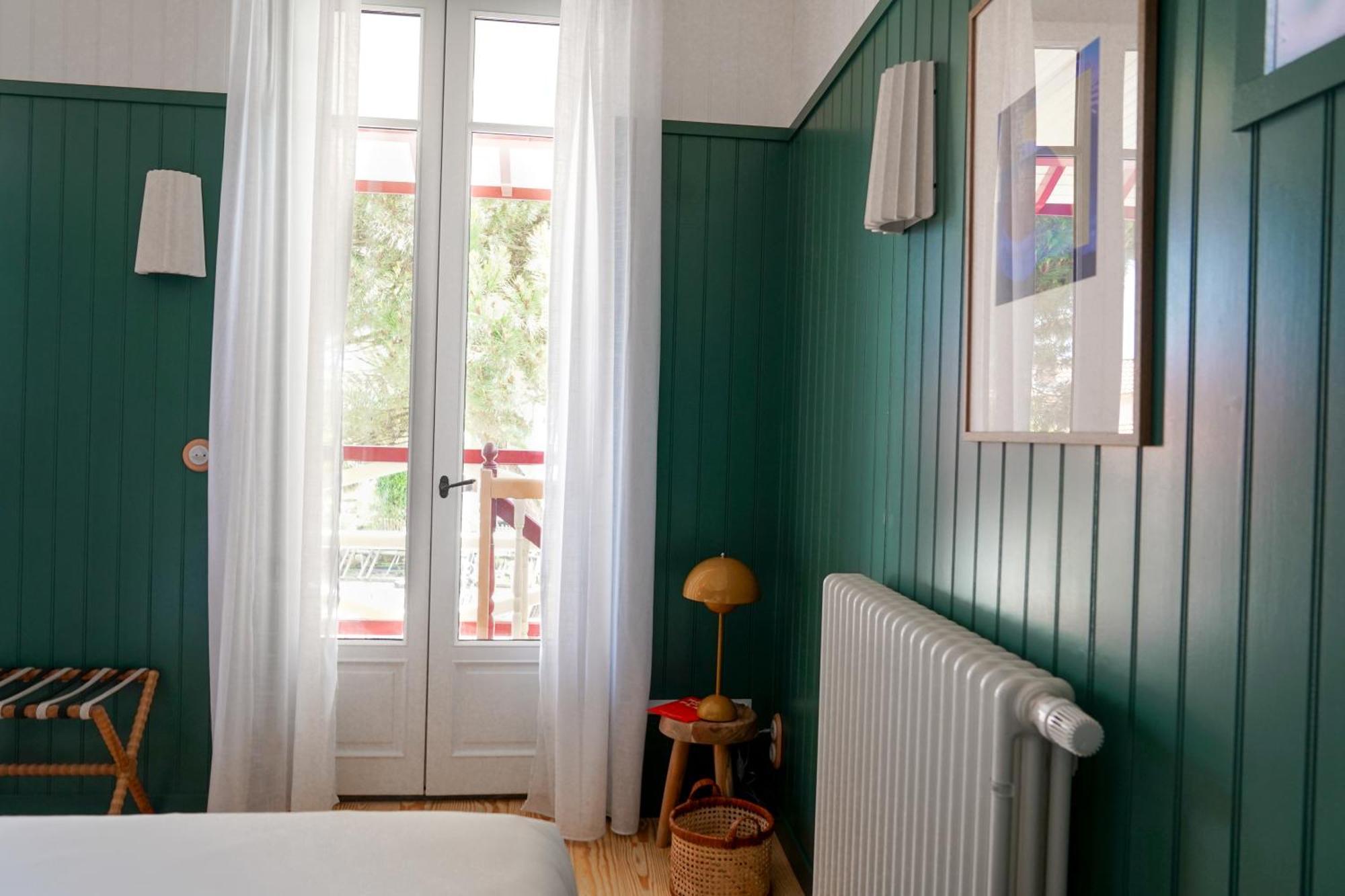 Hotel De La Plage เลเฌอ-แกป-เฟร์เร ภายนอก รูปภาพ