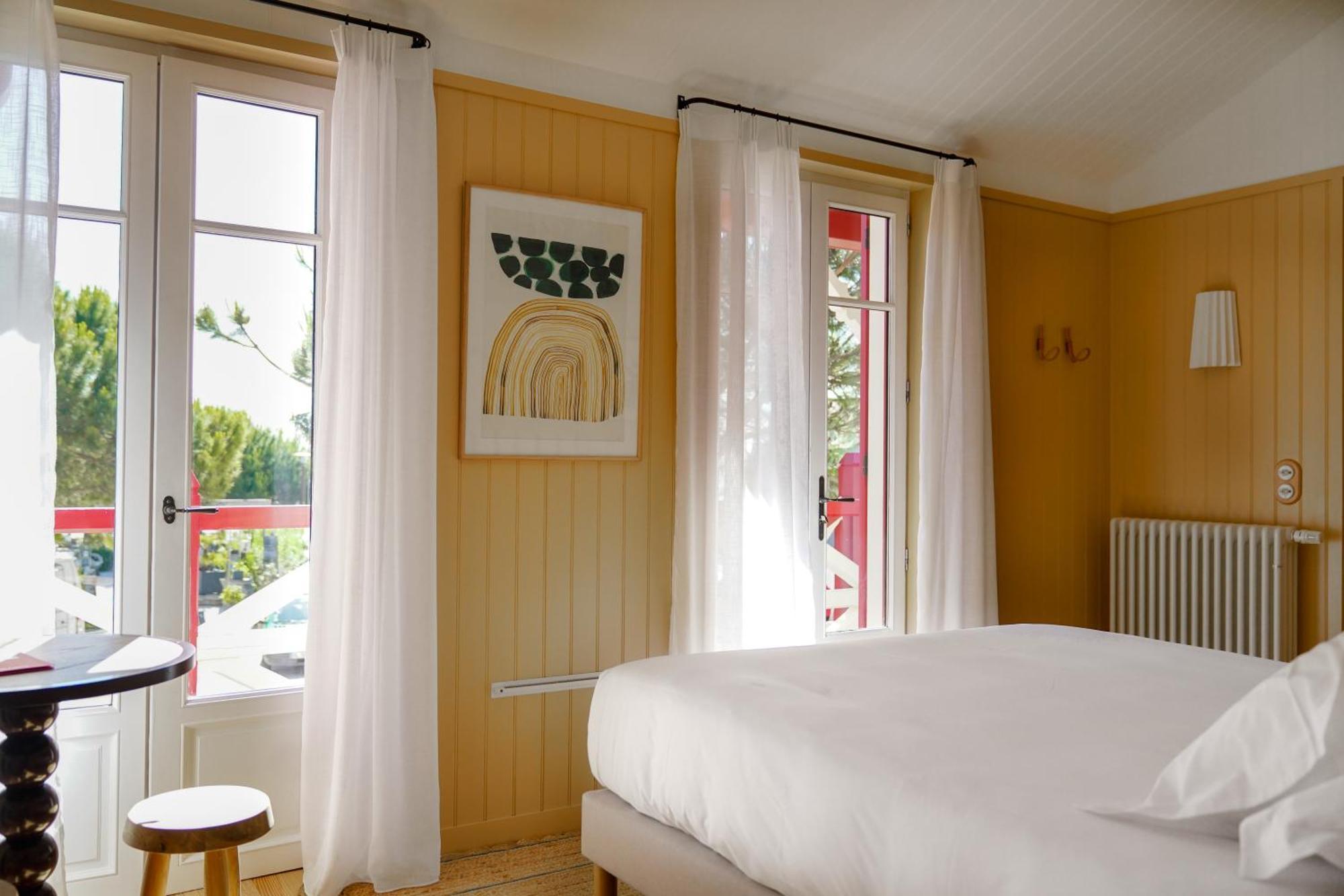 Hotel De La Plage เลเฌอ-แกป-เฟร์เร ภายนอก รูปภาพ